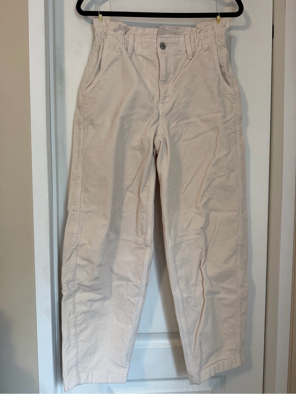 American Eagle Outfitters Women's Barrel Corduroy Pants - Light Cream